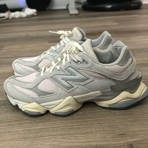New Balance 9060 "Granite/Pink/Silver Metallic" Unisex 8.5 Like New